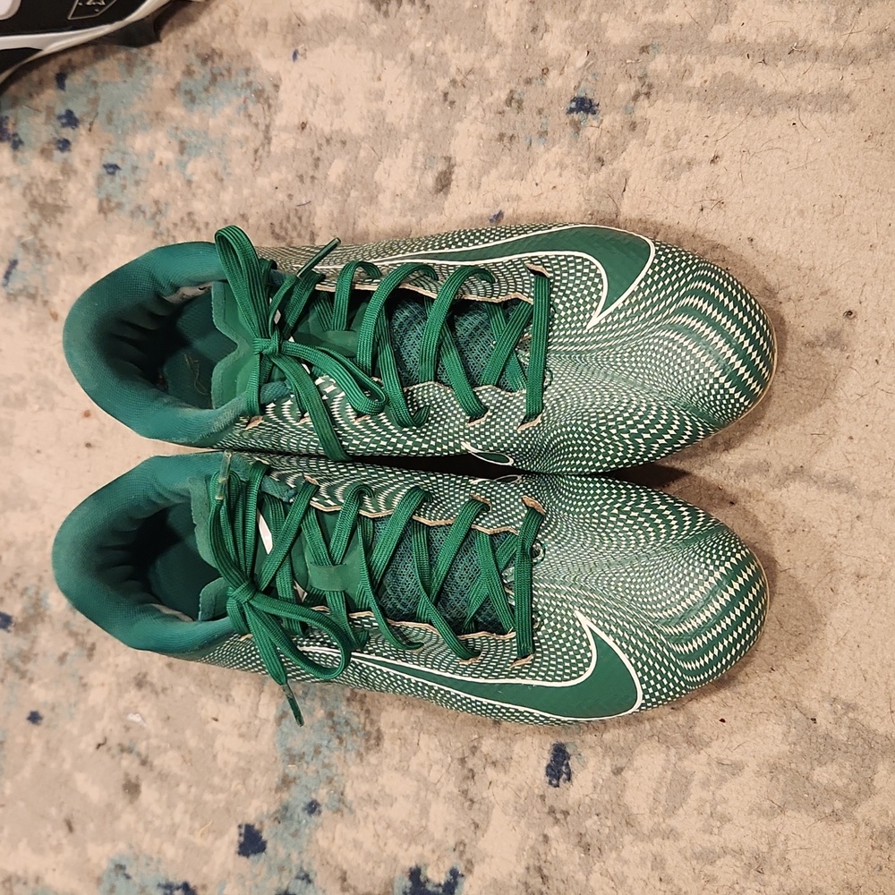 Nike Vapor Edge Team size 8.5